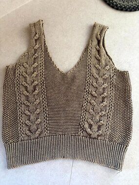 Homebody  Women's Taupe Knit Sleeveless Sweater  Small